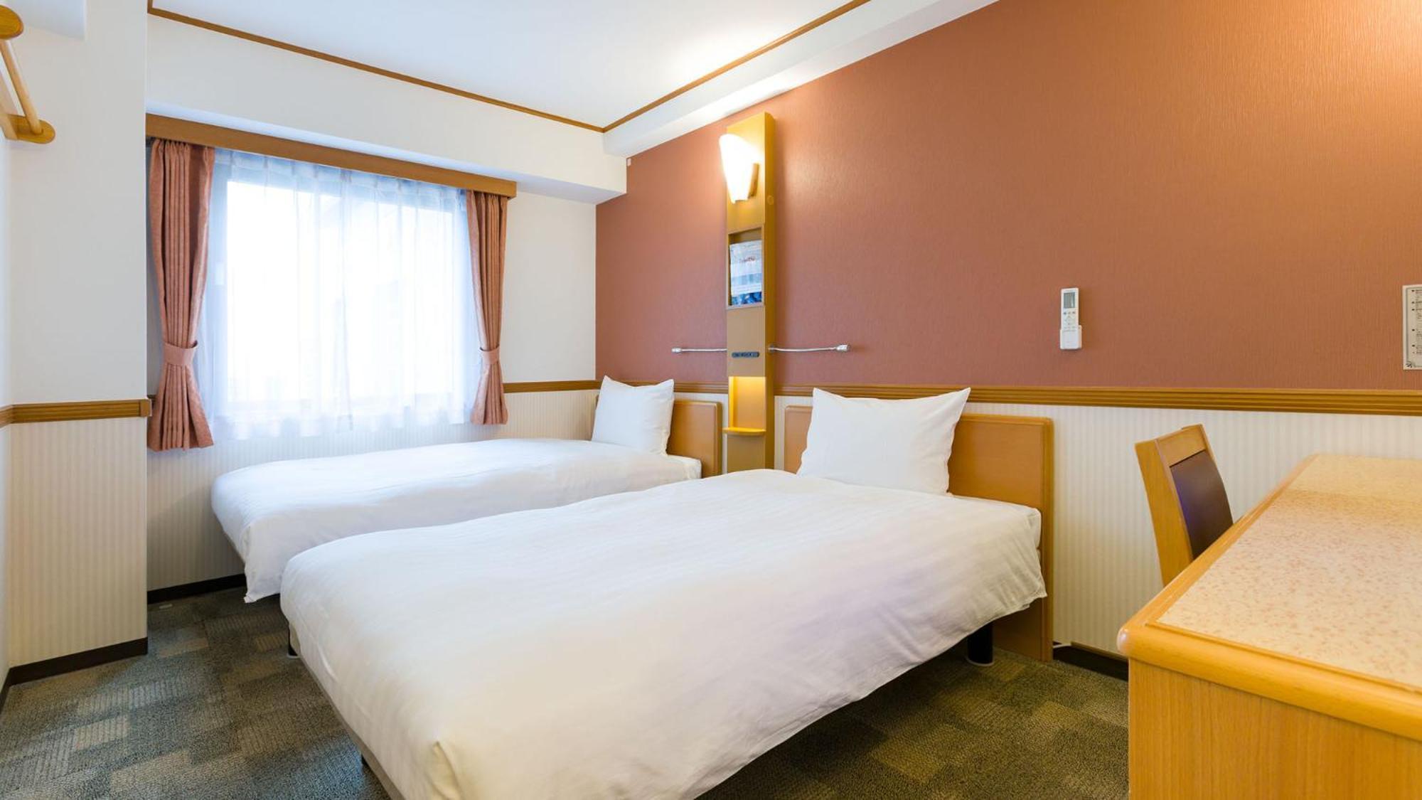 Toyoko Inn Himeji Eki Shinkansen Minami Guchi Екстер'єр фото