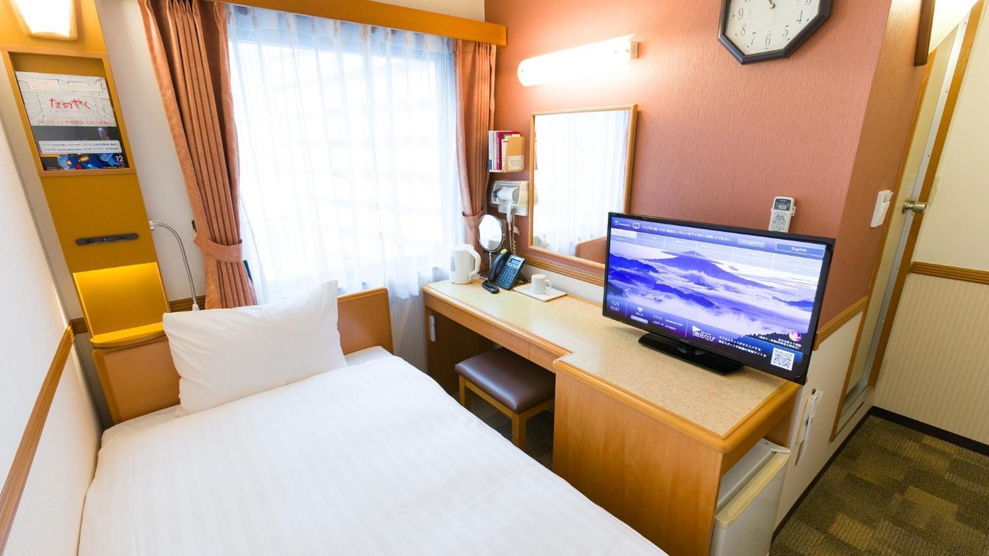 Toyoko Inn Himeji Eki Shinkansen Minami Guchi Номер фото
