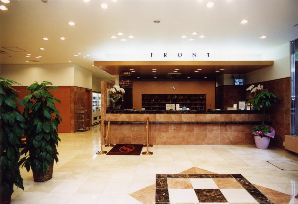 Toyoko Inn Himeji Eki Shinkansen Minami Guchi Екстер'єр фото